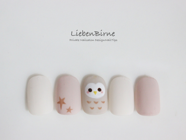 Lieben Birne 幸福を呼び込むメンフクロウのネイル